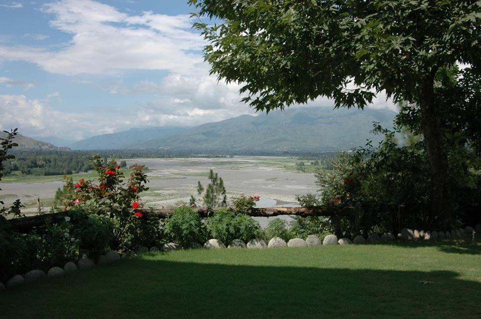 Rock City Resort Mingora Luaran gambar
